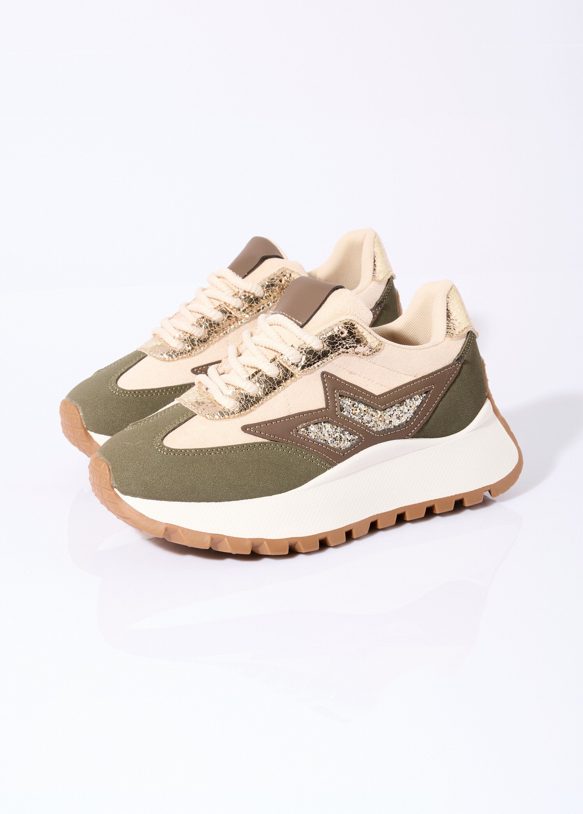 Multi-material_sneakers_with_wedge_sole_Green_and_beige_DE1_slim