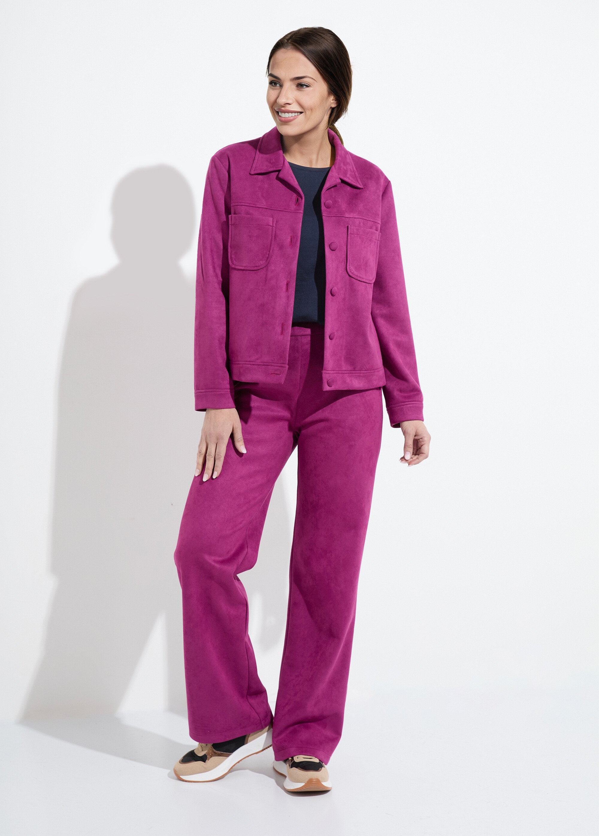 Buttoned_suede_jacket_with_notched_collar_Cassis_SF1_slim