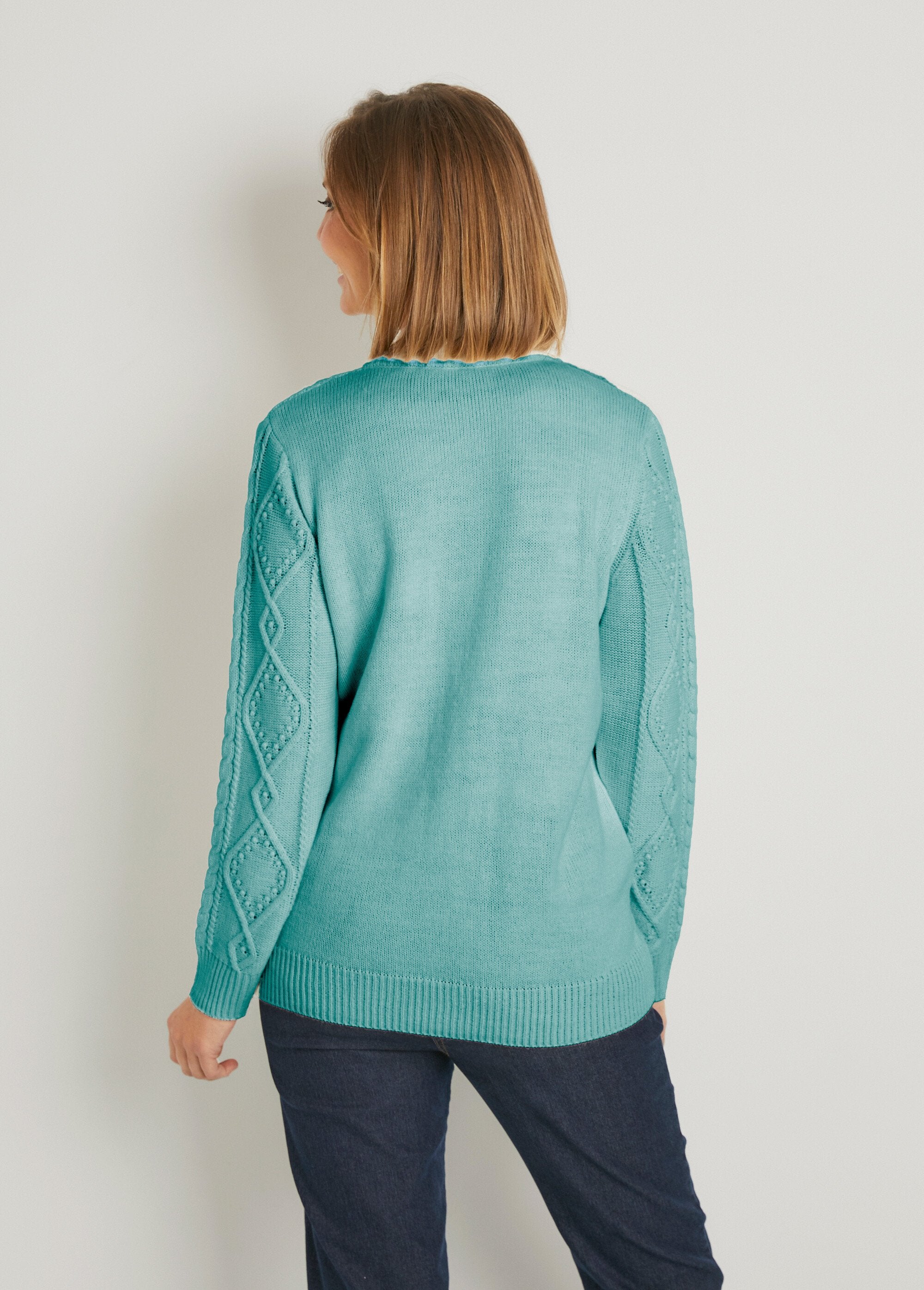 Warm_zipped_cardigan_with_cable_high_collar_Green_DO1_slim