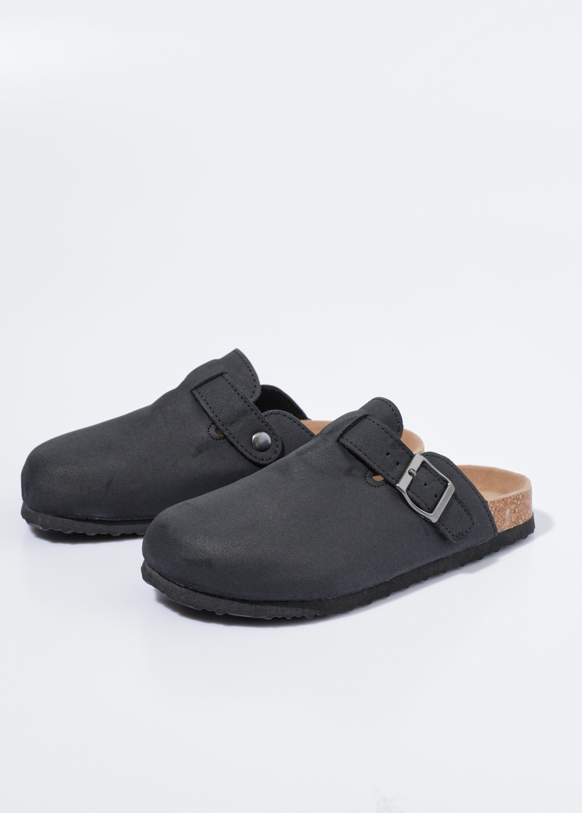 Buckle_mules_with_anatomical_sole_Black_DE1_slim