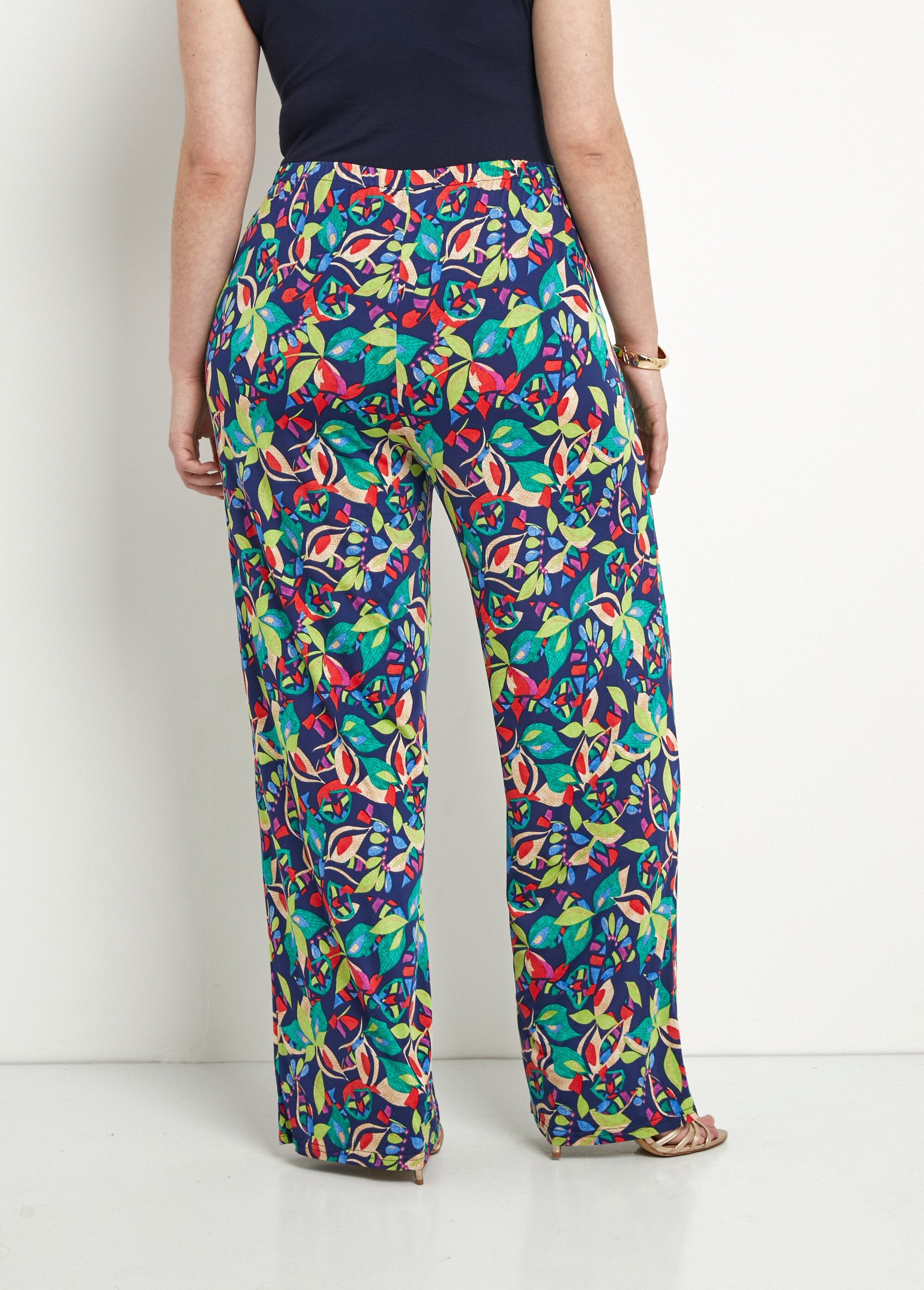 Flowy_elasticated_waist_mesh_pants_Navy_and_green_DO1_curvy