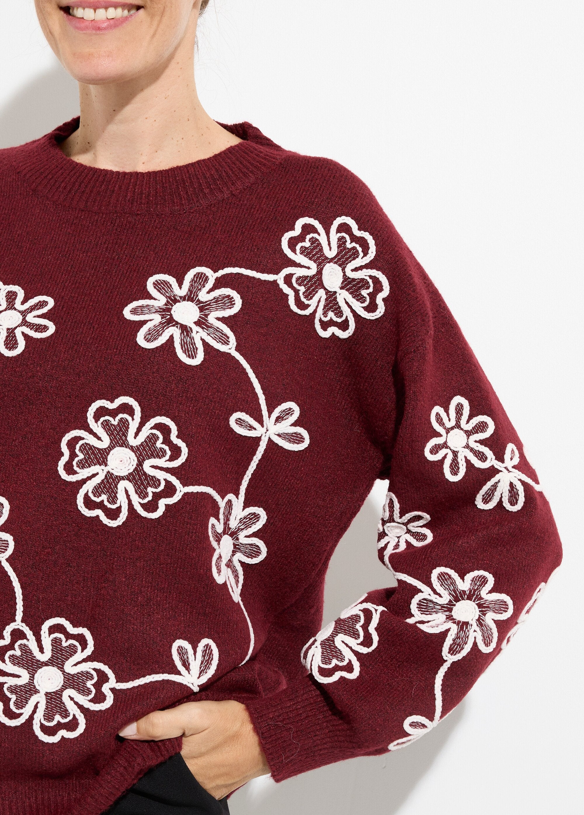 High-top_sweater_with_embroidered_flower_application_Bordeaux_DE1_slim