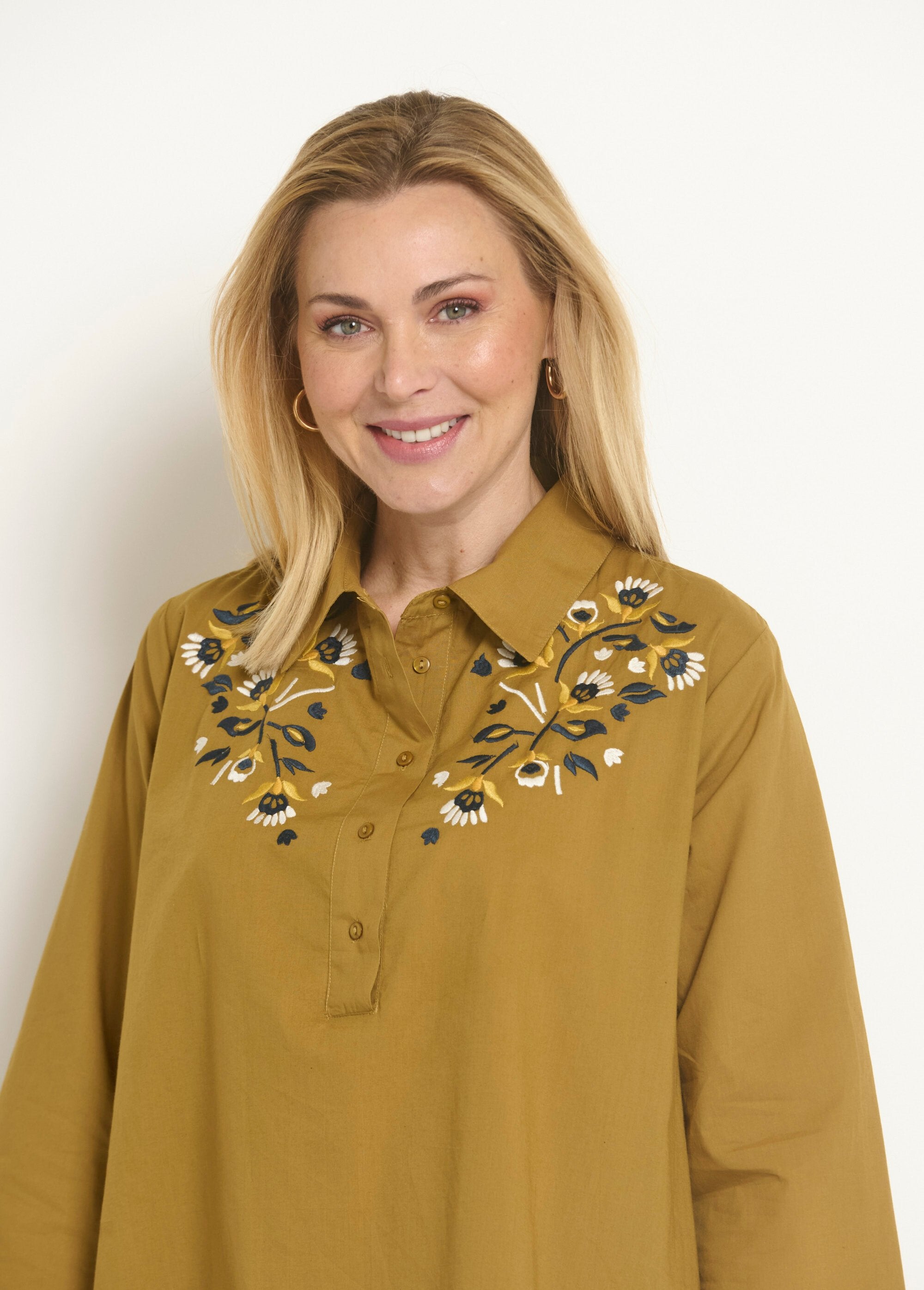 3/4_sleeve_cover_dress_with_colorful_embroidery_Hazelnut_DE1_slim