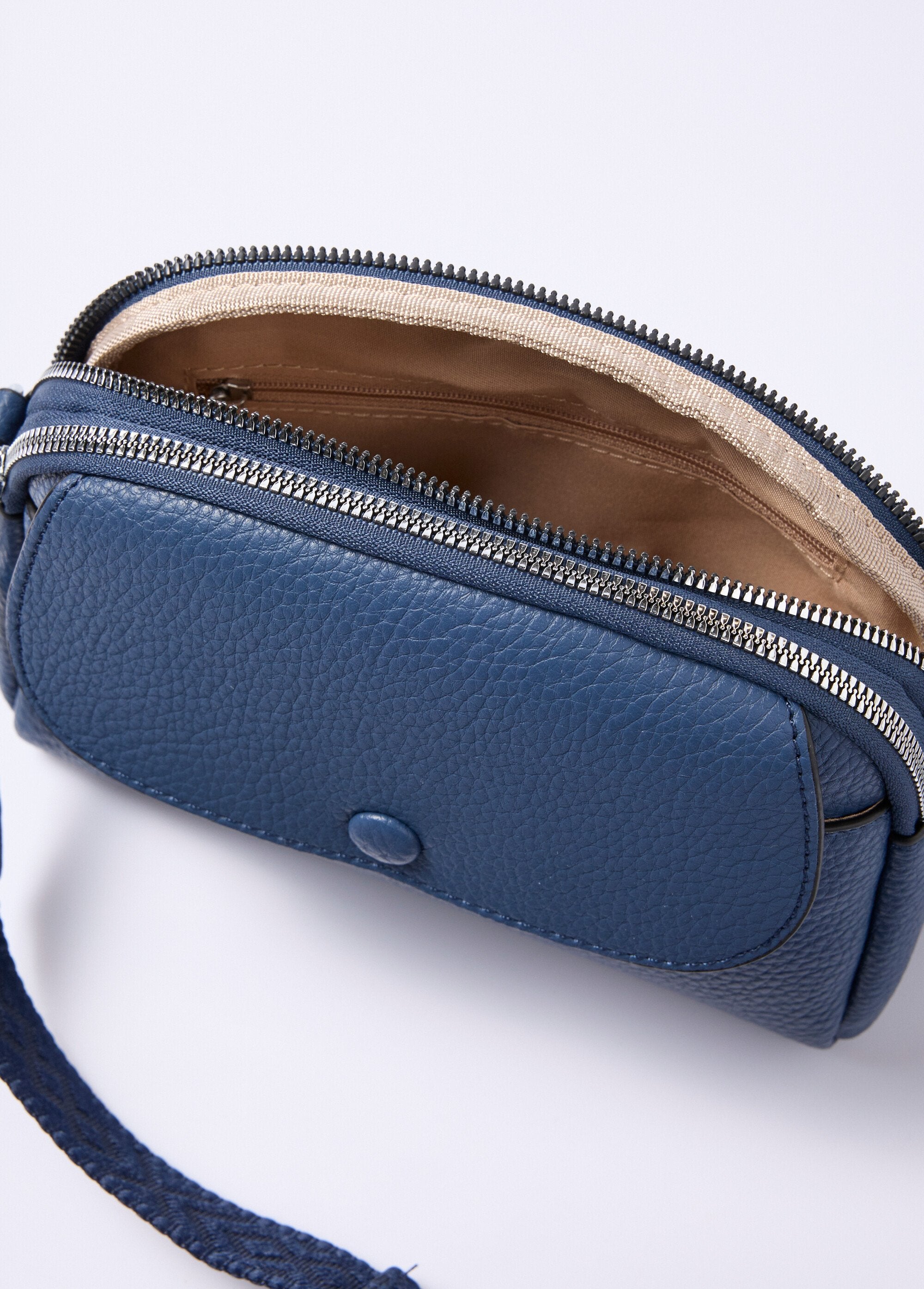 Grained_faux_leather_bag_with_shoulder_strap_Blue_DE1_slim