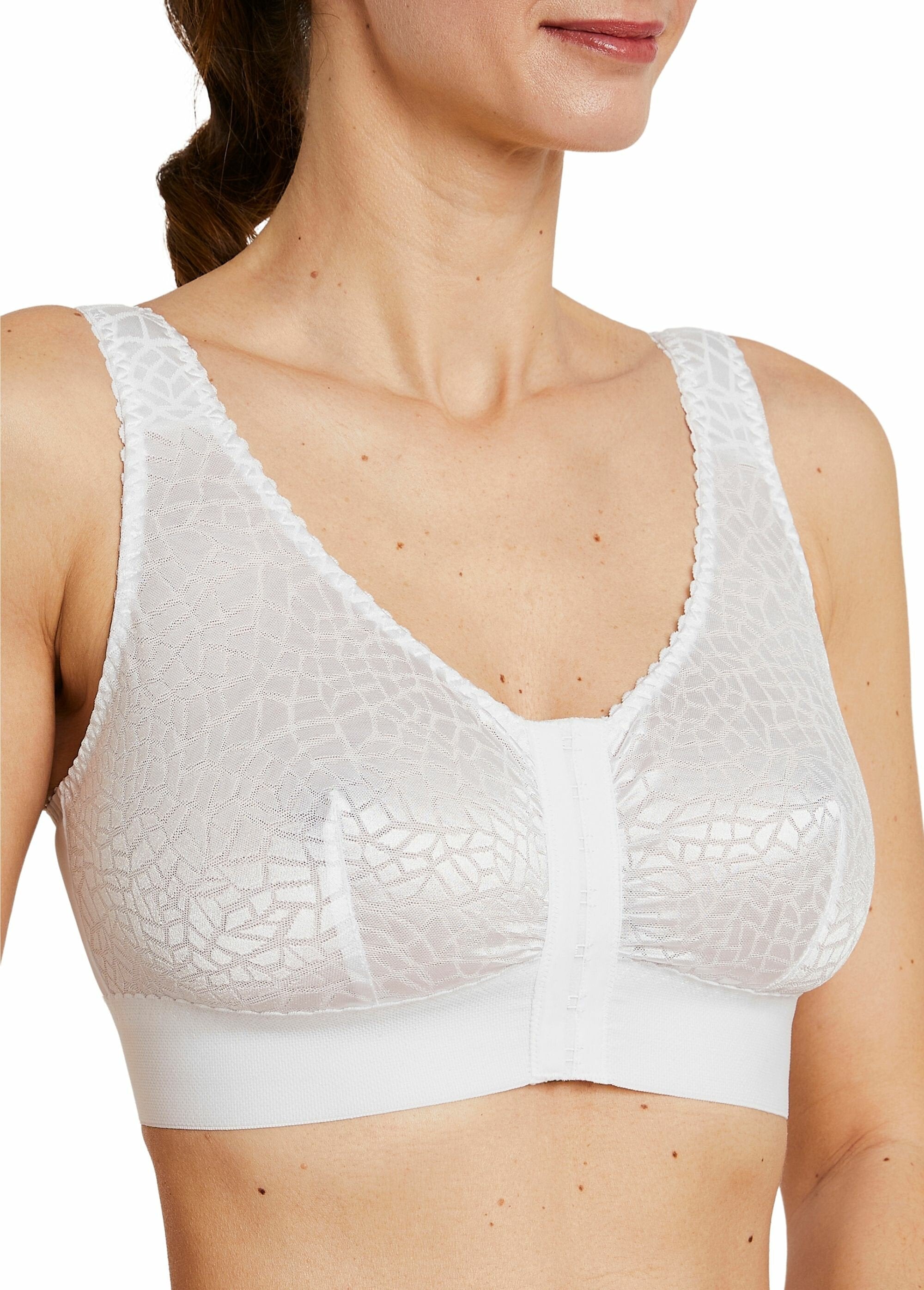 Non-wired_open_front_bra_White_DE1_slim