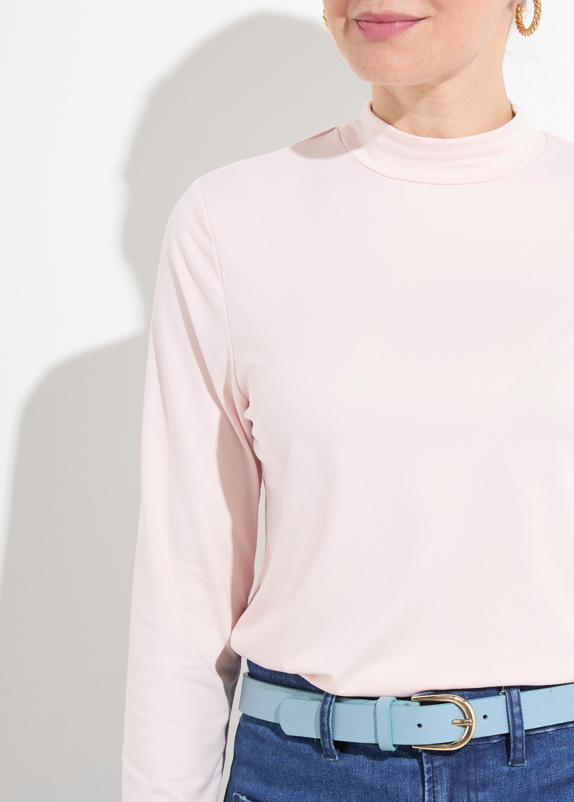 Soft,_long-sleeved,_high-neck_T-shirt_Petal_DE1_slim