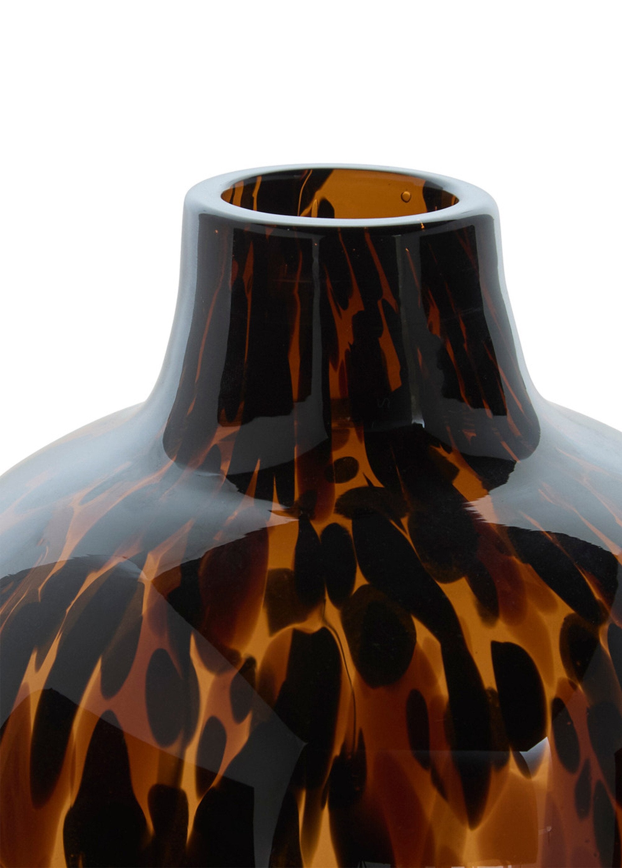 Speckled_amber_glass_vase_Leopard_DE1_slim