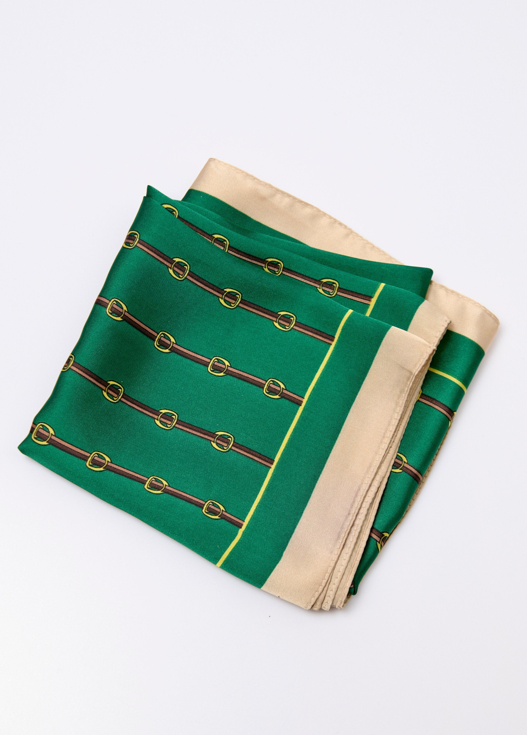 Foulard_carré_chic_satiné_motif_équestre_Vert_DE1_slim