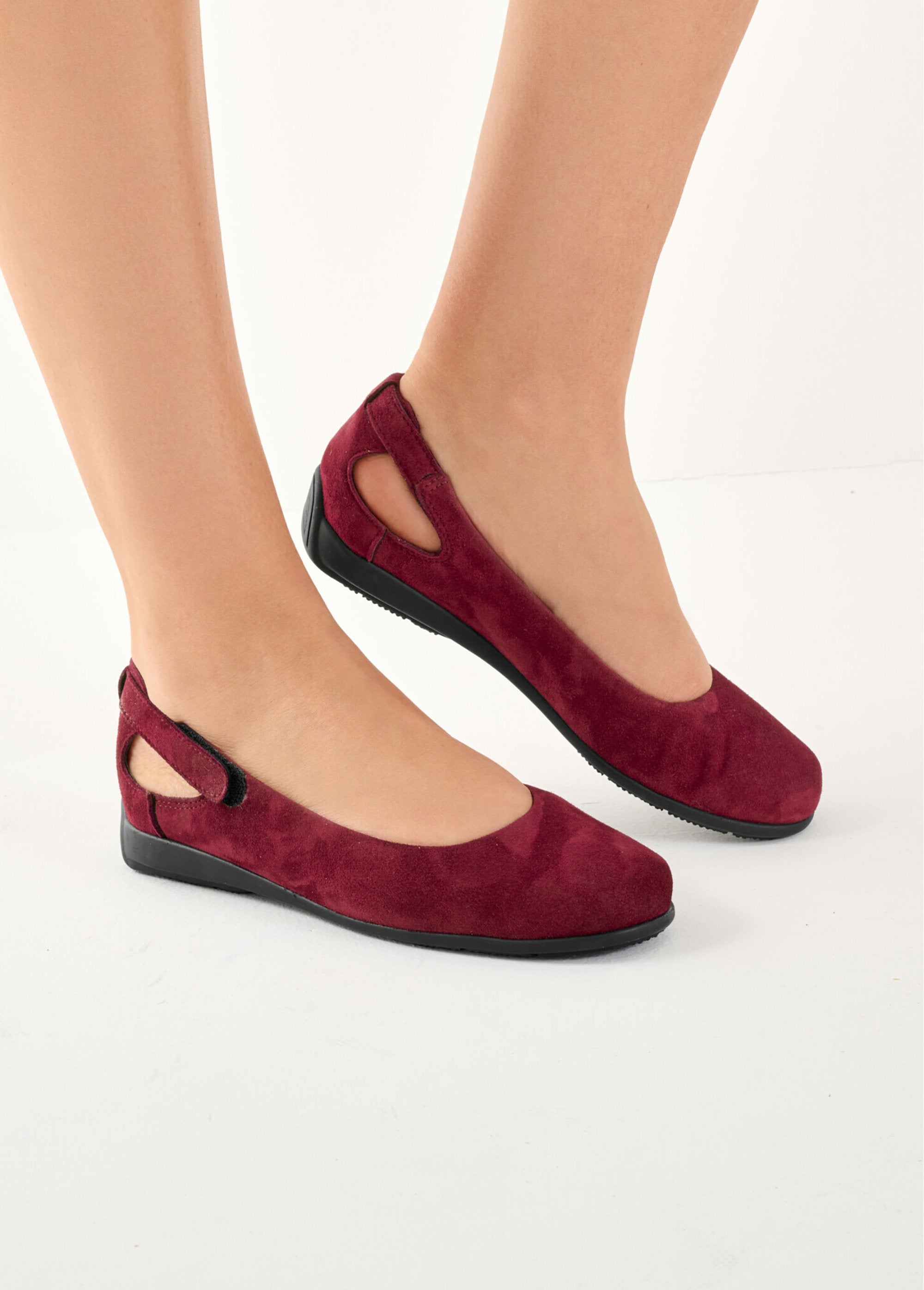 Comfortable_width_velvet_leather_ballerinas_Bordeaux_SF1_slim