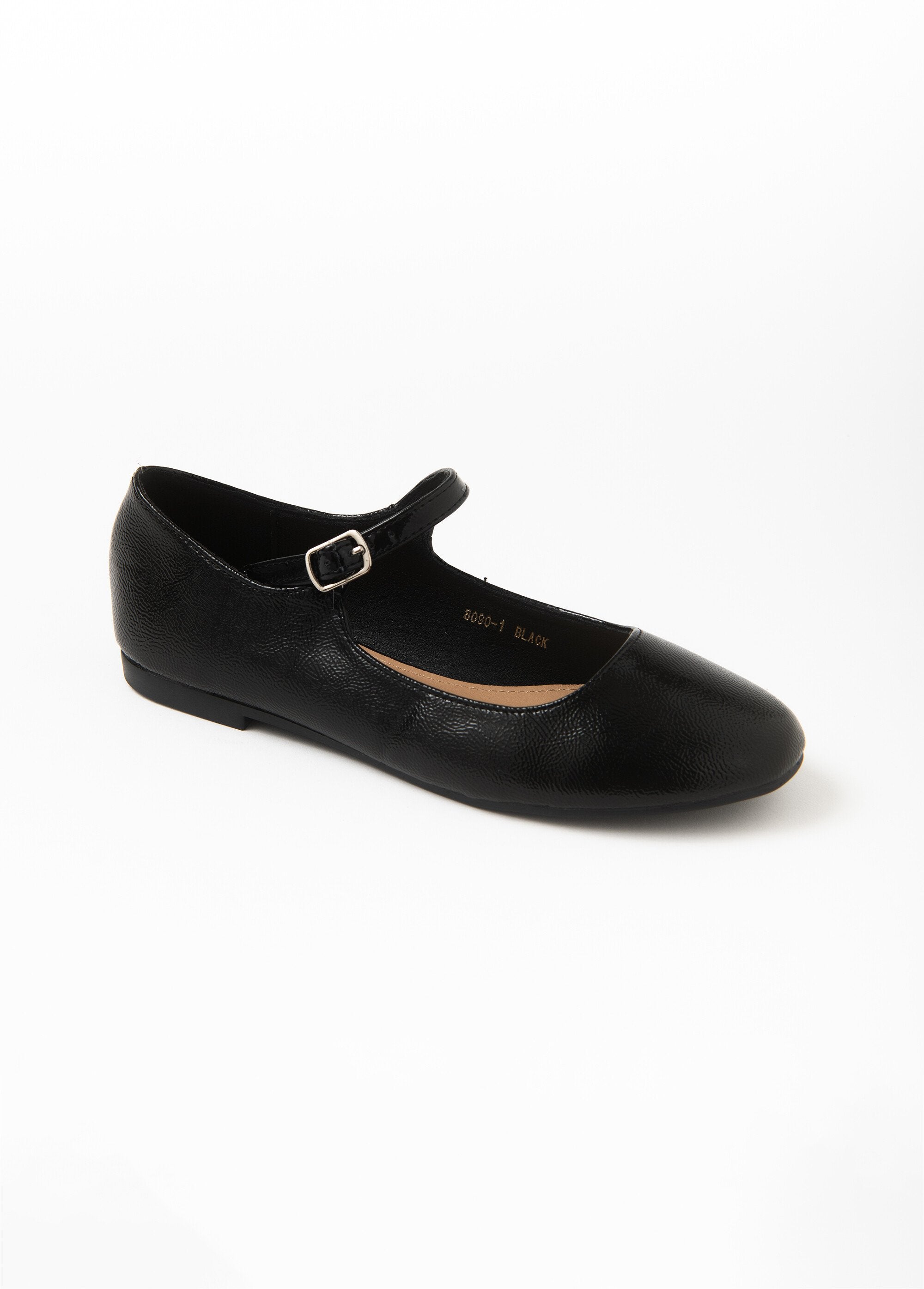 Flat_ballerinas_with_baby-style_strap_Black_varnish_FA1_slim