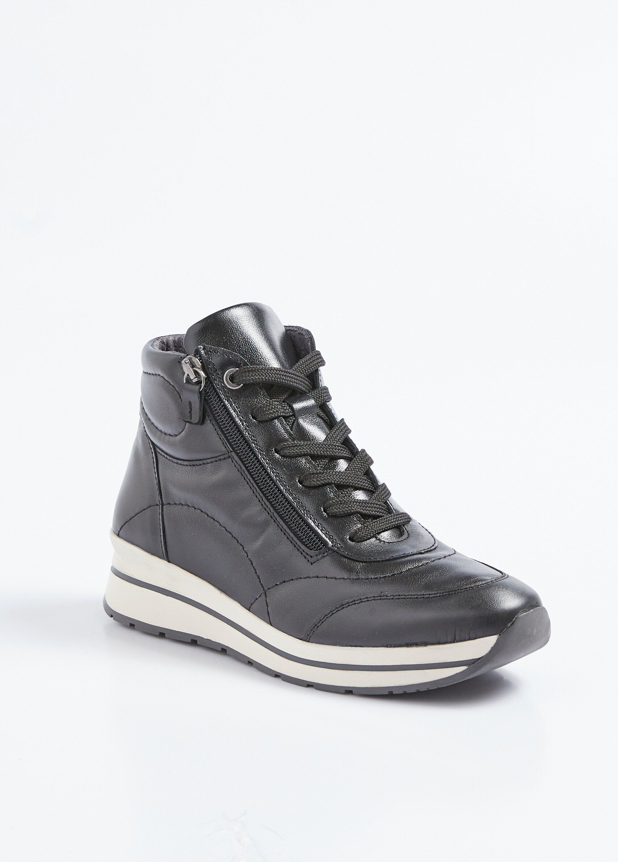 Baskets_montantes_largeur_confort_cuir_Noir_irise_FA1_slim