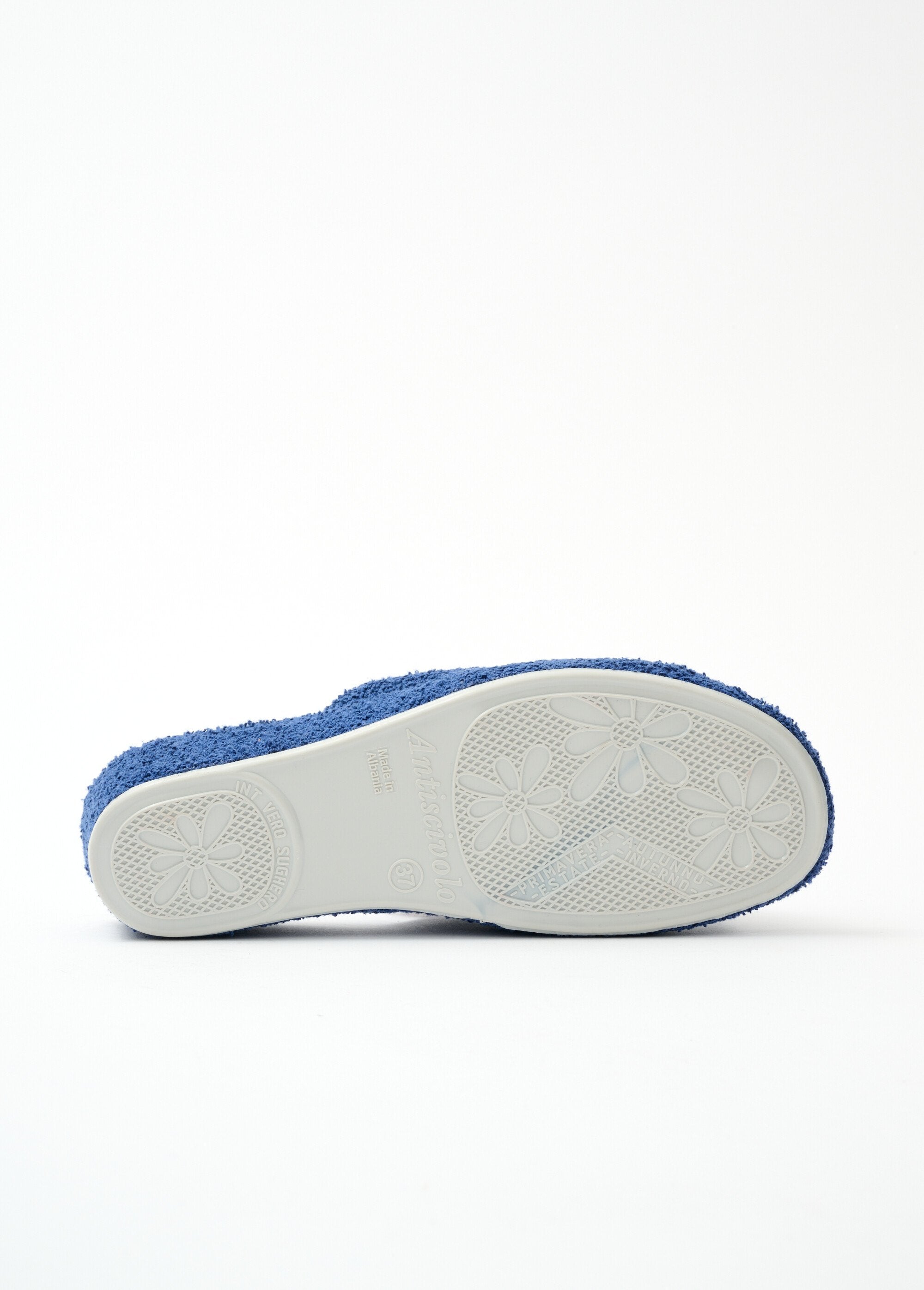 Comfort_width_canvas_mule_slippers_Marine_UN1_slim