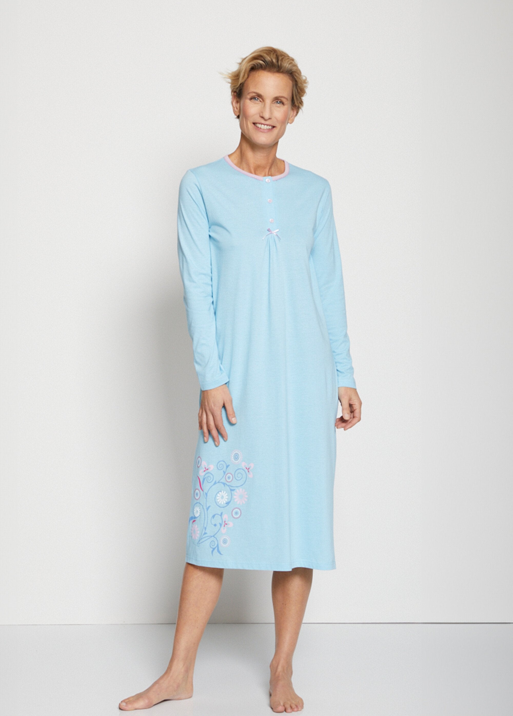 Mid-length_nightgown_with_long_sleeves_Blue_FA1_slim