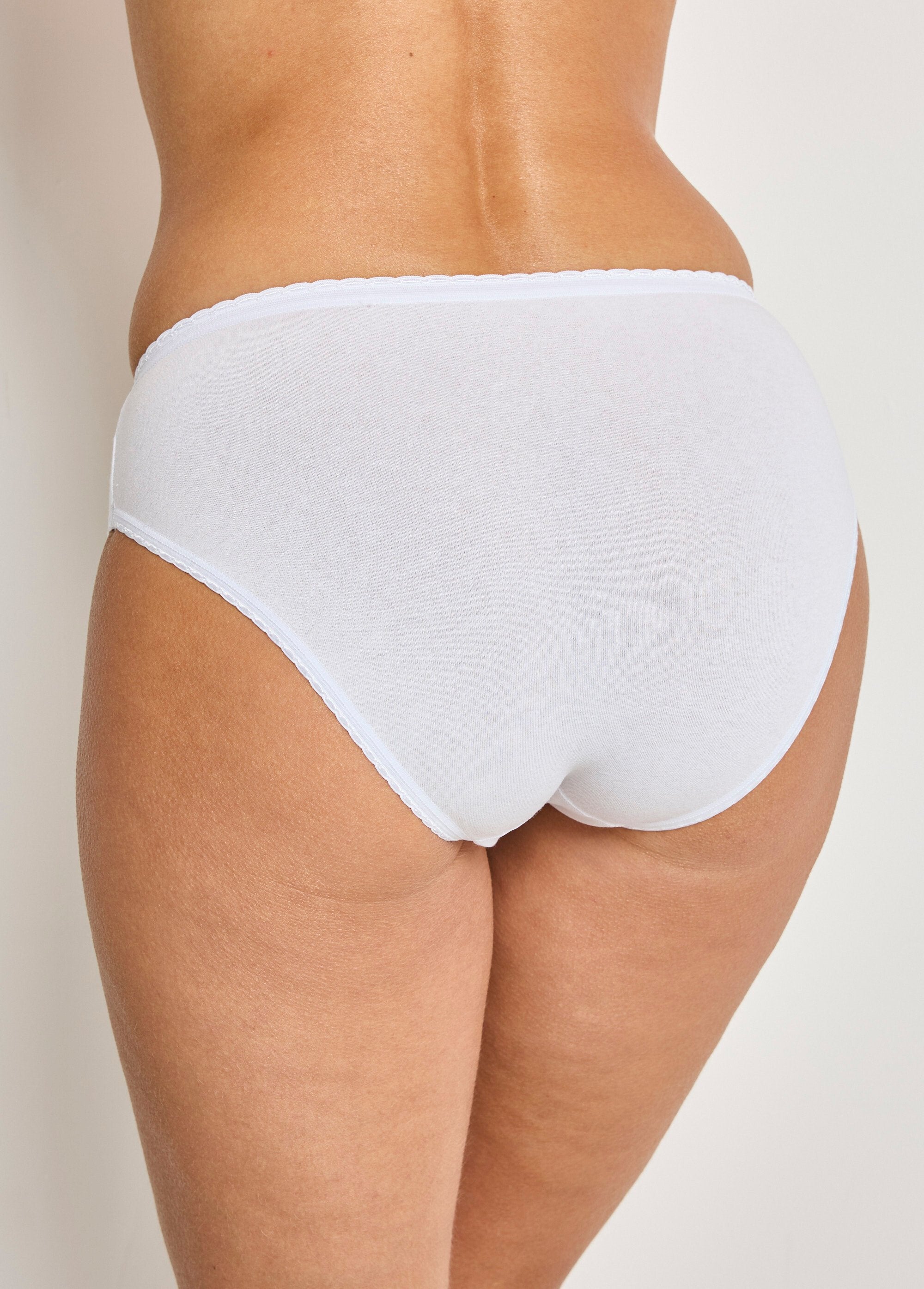 High-cut_cotton_lace_briefs_-_pack_of_3_White_lot3_DO1_slim