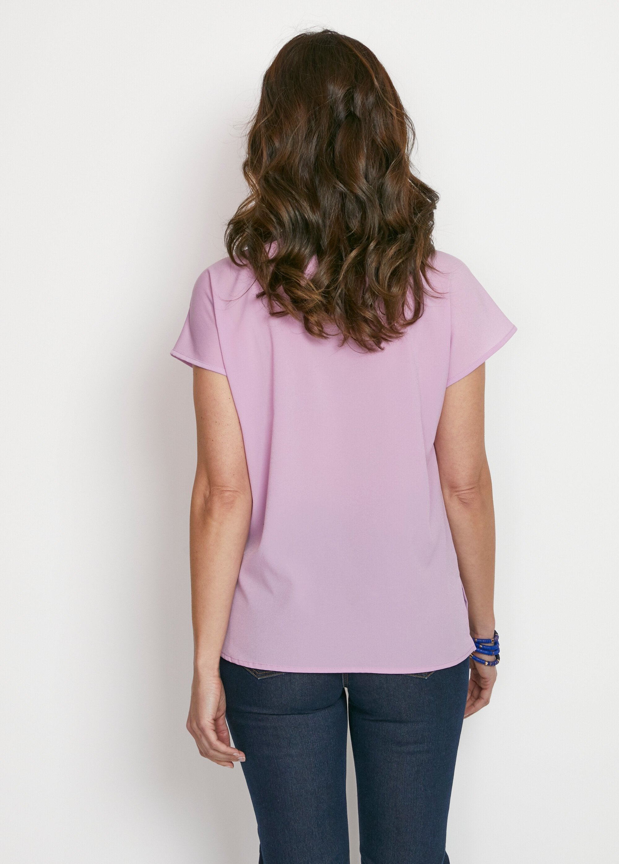 Long_short-sleeved_top_with_round_neck_embroidery_Lilac_DO1_slim