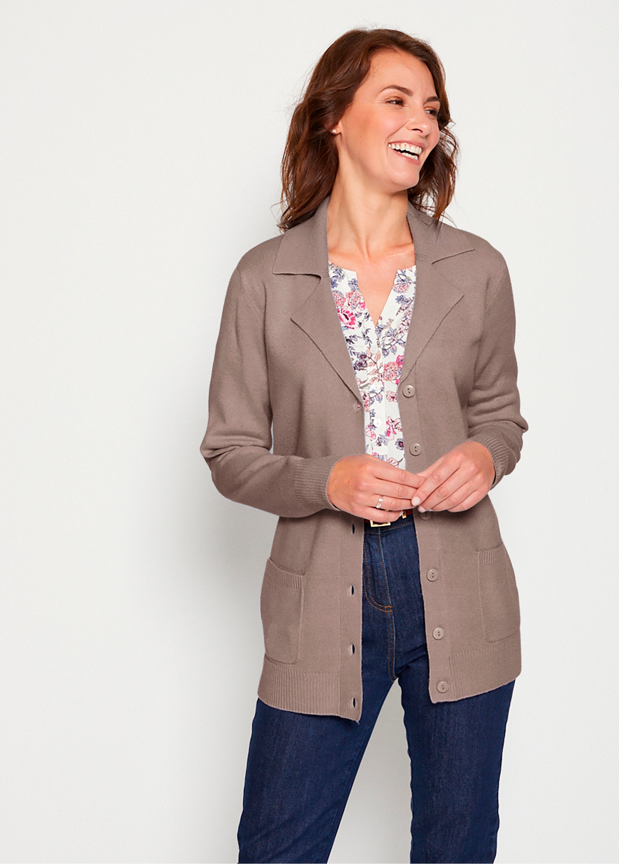 Mid-length_buttoned_cardigan_with_tailored_collar_Mole_FA1_slim