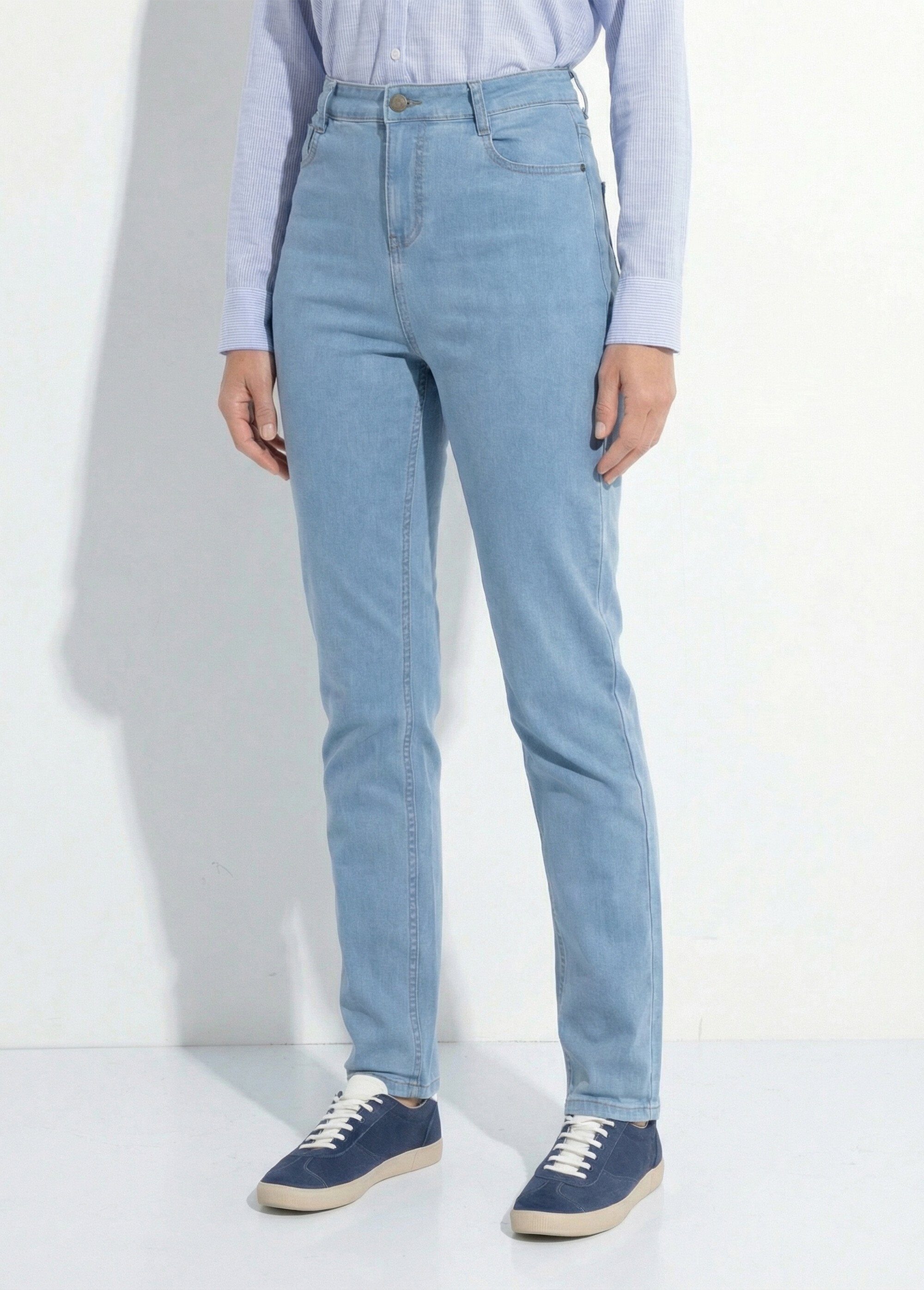 High-waisted_straight-leg_jeans_Bleached_FA1_slim