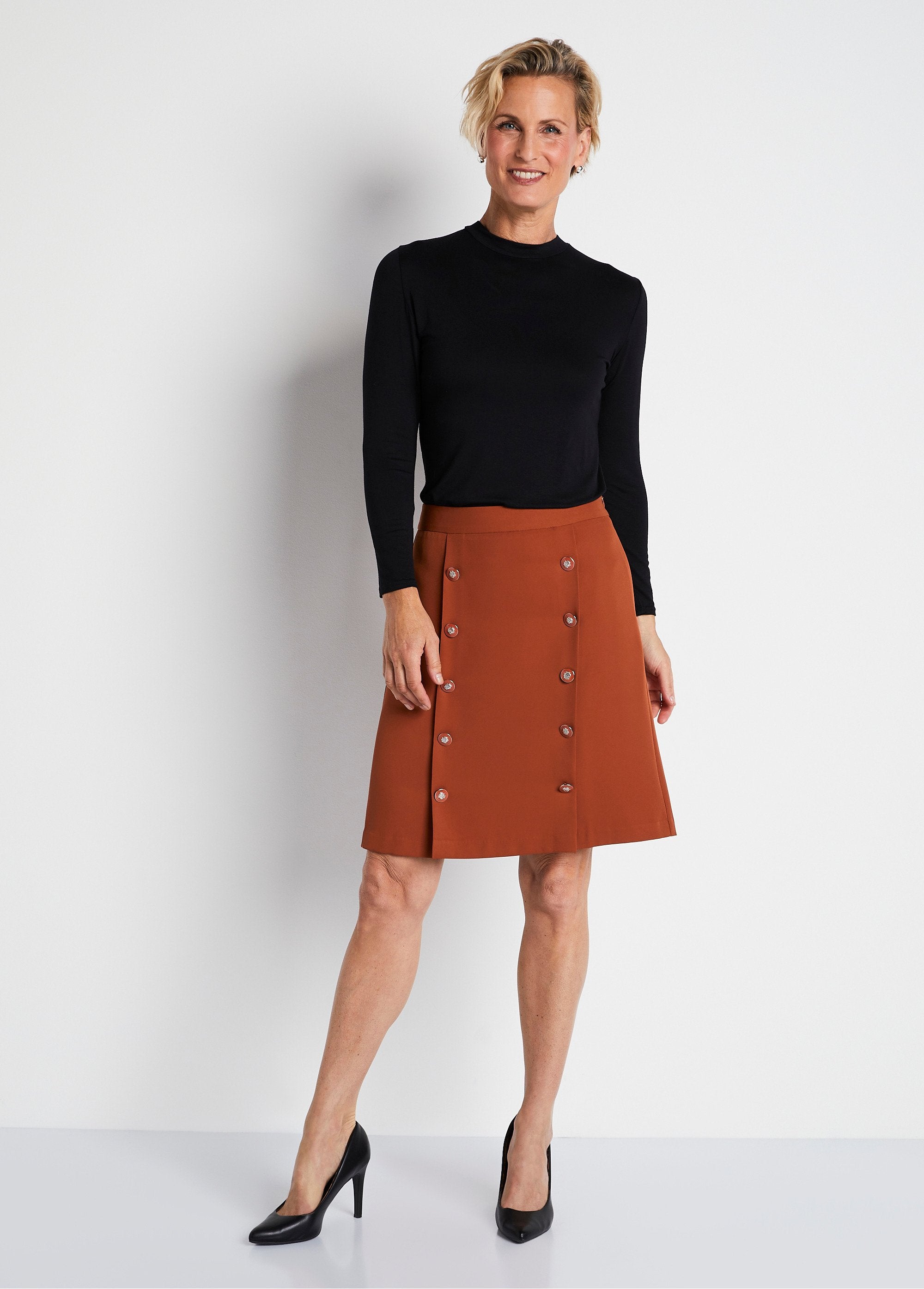 Short_trapeze_skirt_in_stretch_fabric_Squirrel_SF1_slim