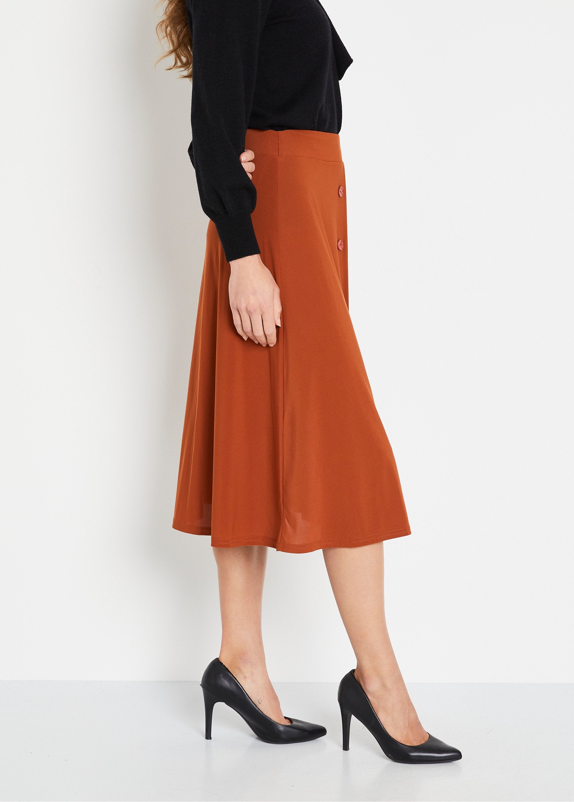 Long_plain_flared_skirt_with_elasticated_waistband_camel_DR1_slim