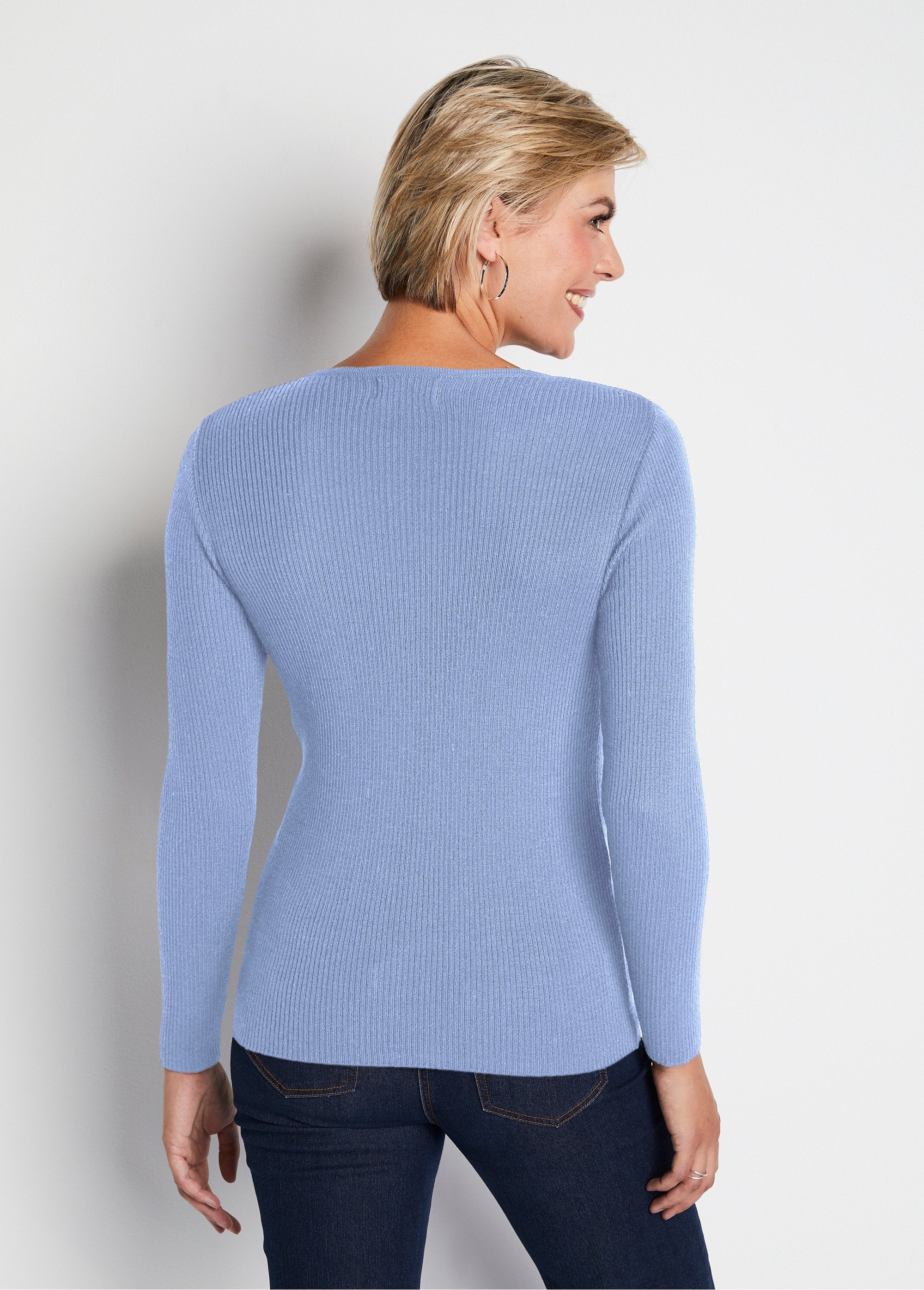 Warm_round_neck_merino_wool_sweater_Blue_DO1_slim