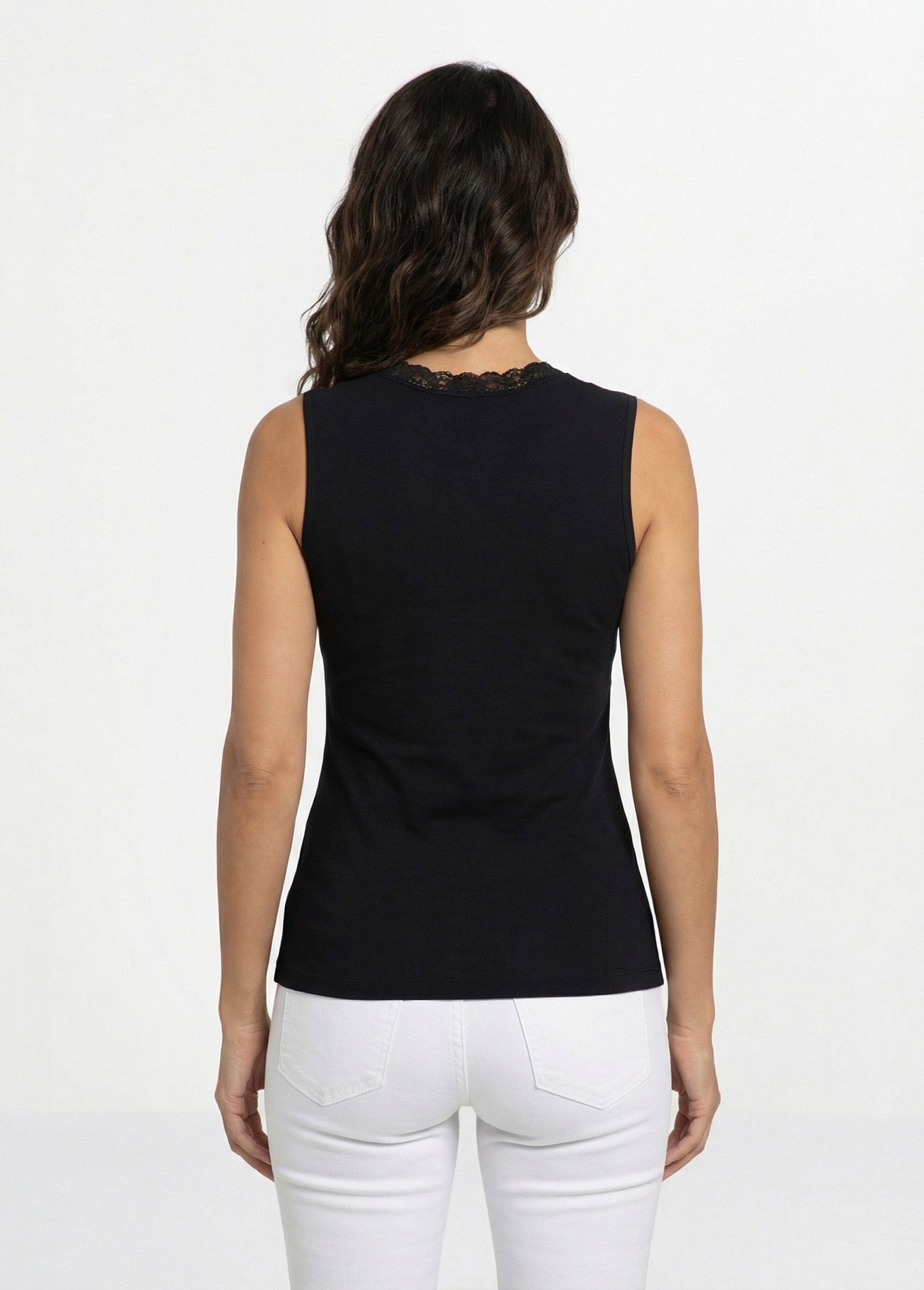 Sleeveless_lace_undershirt_Black_DO1_slim