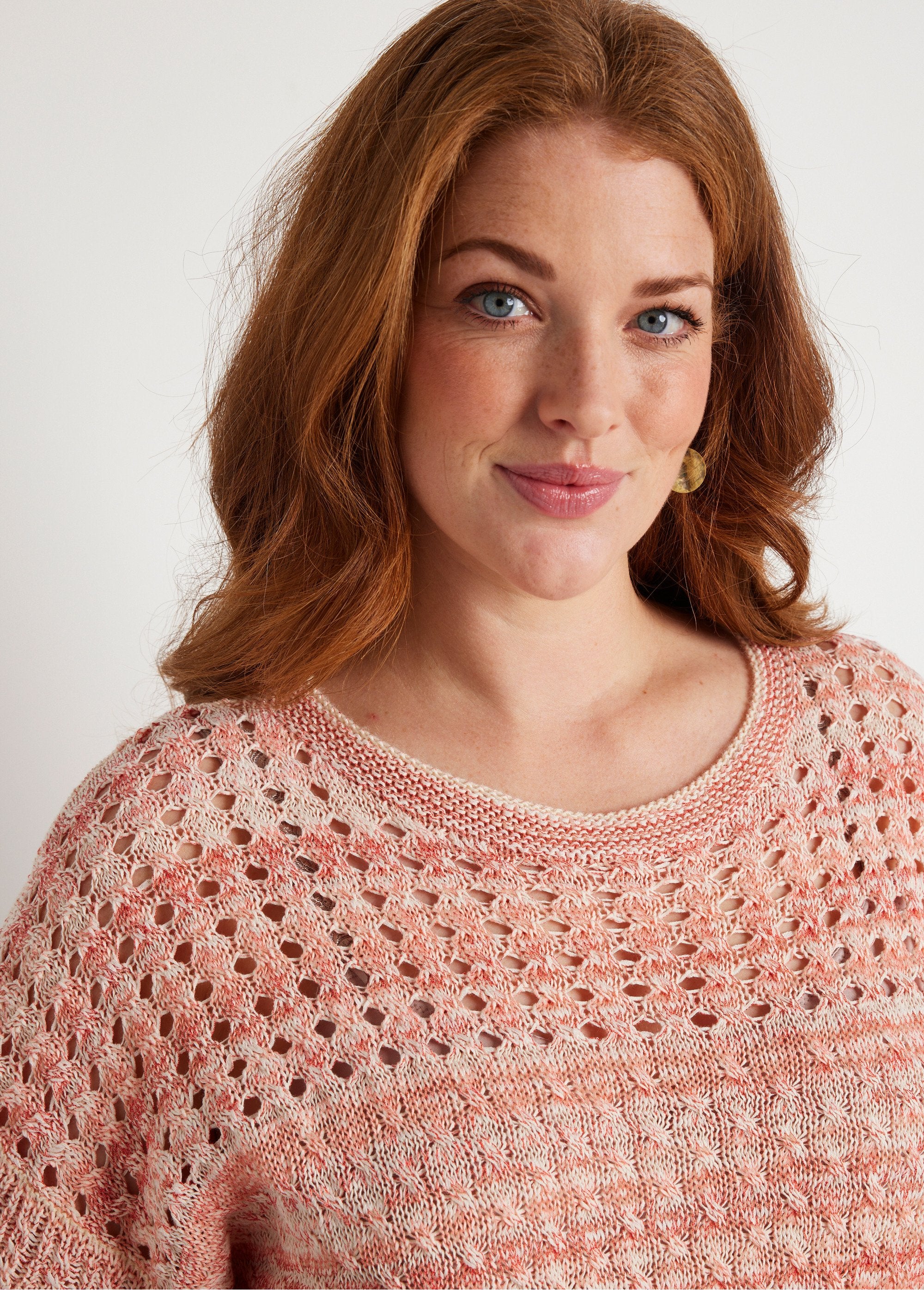 Round_neck_openwork_sweater_Tomette_DE1_curvy