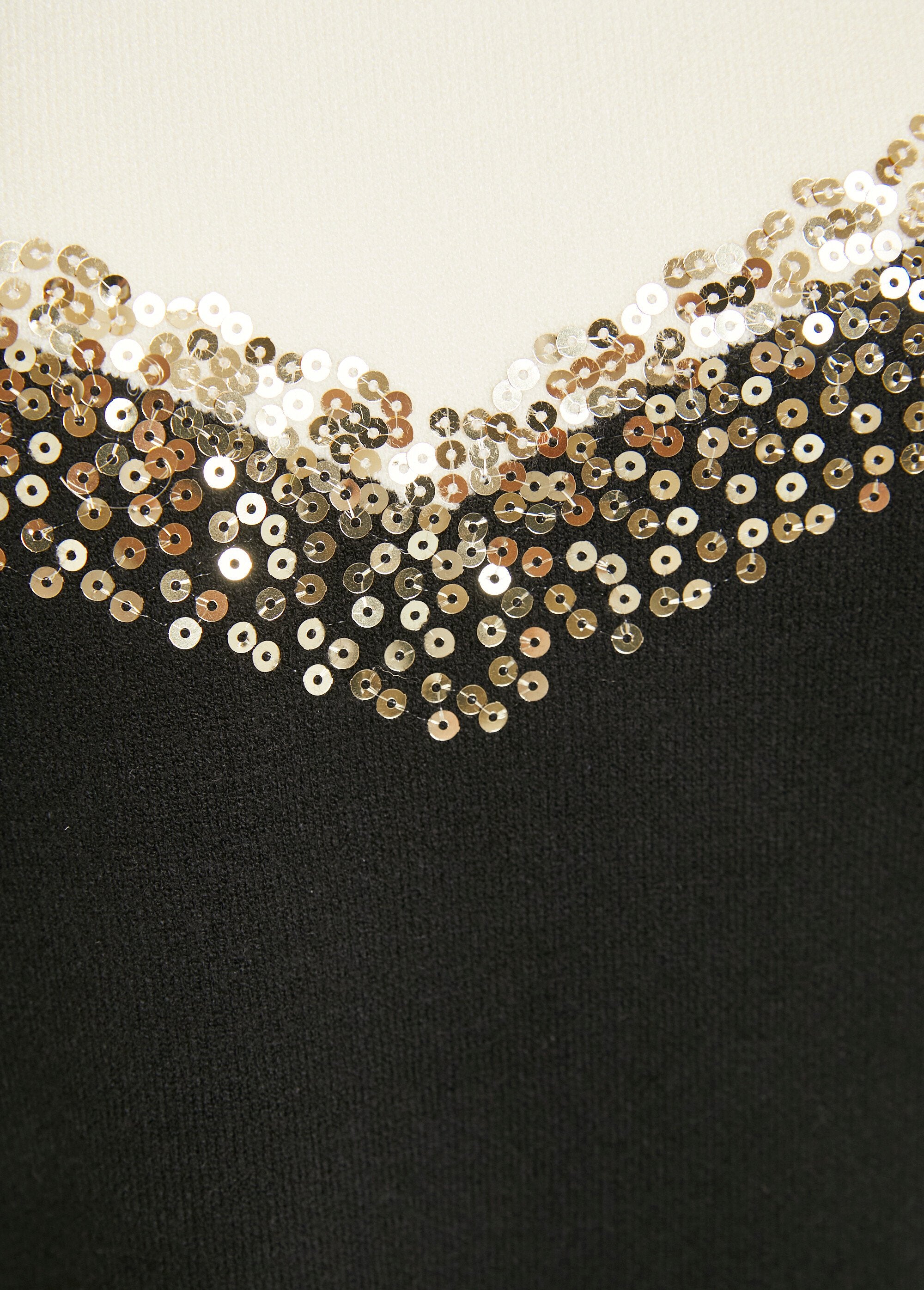 Two-tone_long-sleeved_sequin_sweater_Beige_and_black_DE2_slim