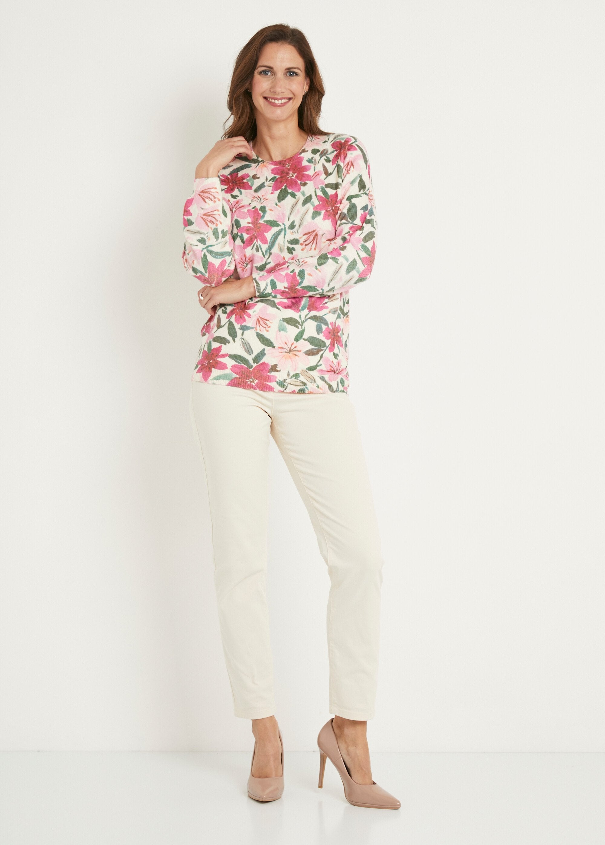 Soft_flower-printed_round-neck_sweater_Pink_print_SF1_slim