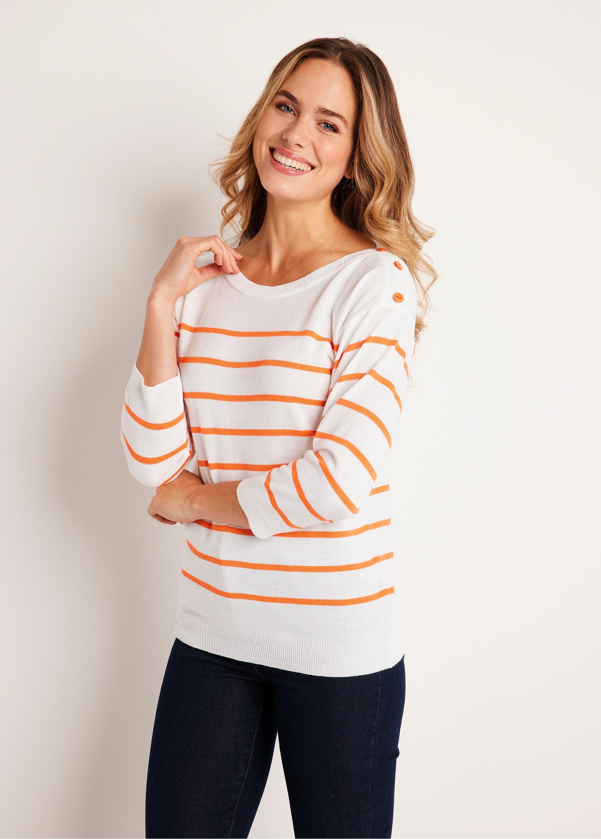 Thin_striped_sweater_White_and_orange_FA1_slim