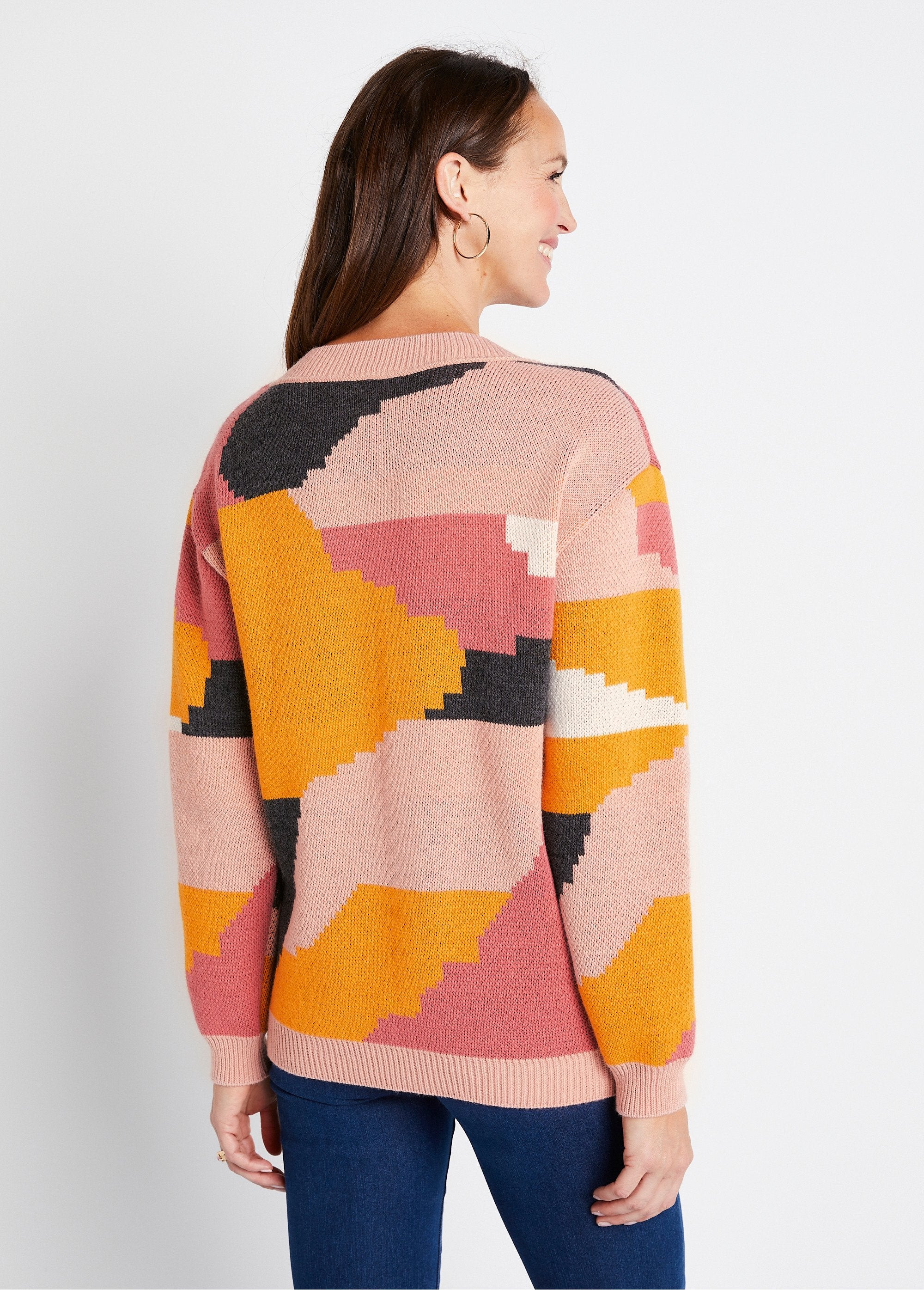 Graphic_jacquard_sweater_with_round_neck_Rose_and_honey_DO1_slim