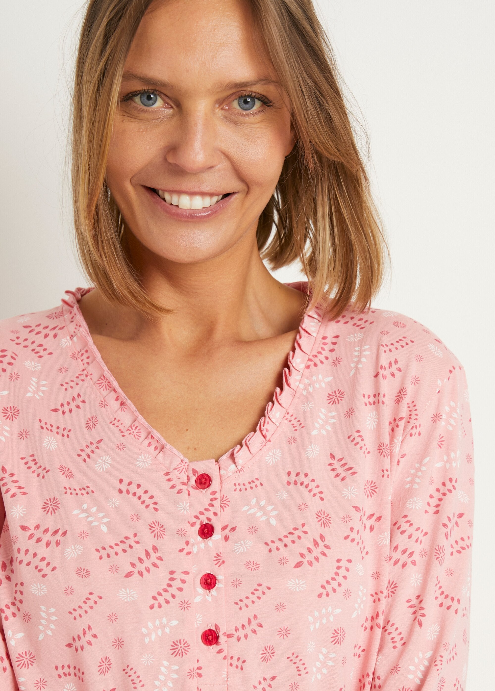 Printed_long-sleeved_cotton_button-down_pyjamas_Pink_print_DE2_slim