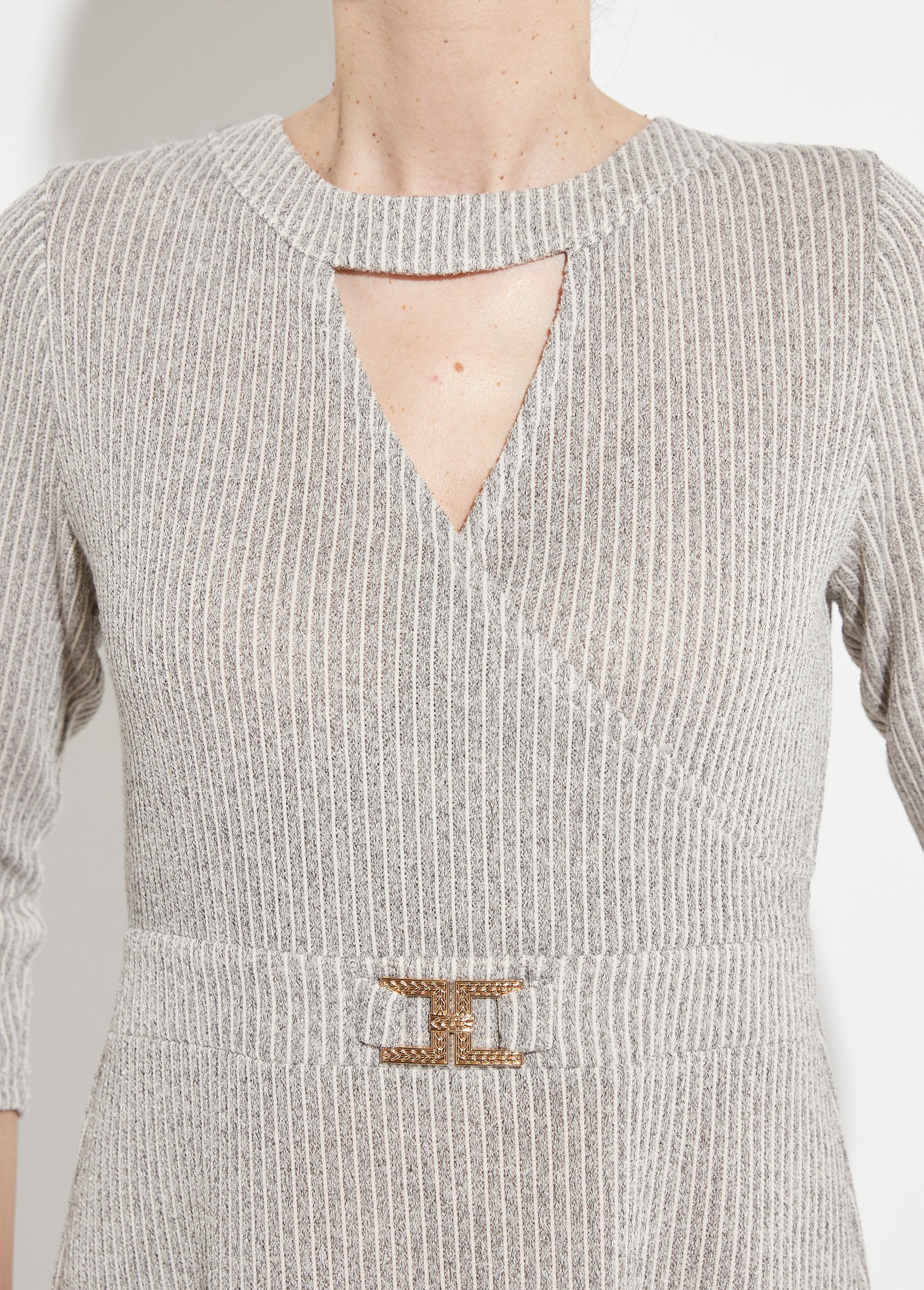 Short_rib-knit_wrap_dress_Vert_DE1_slim