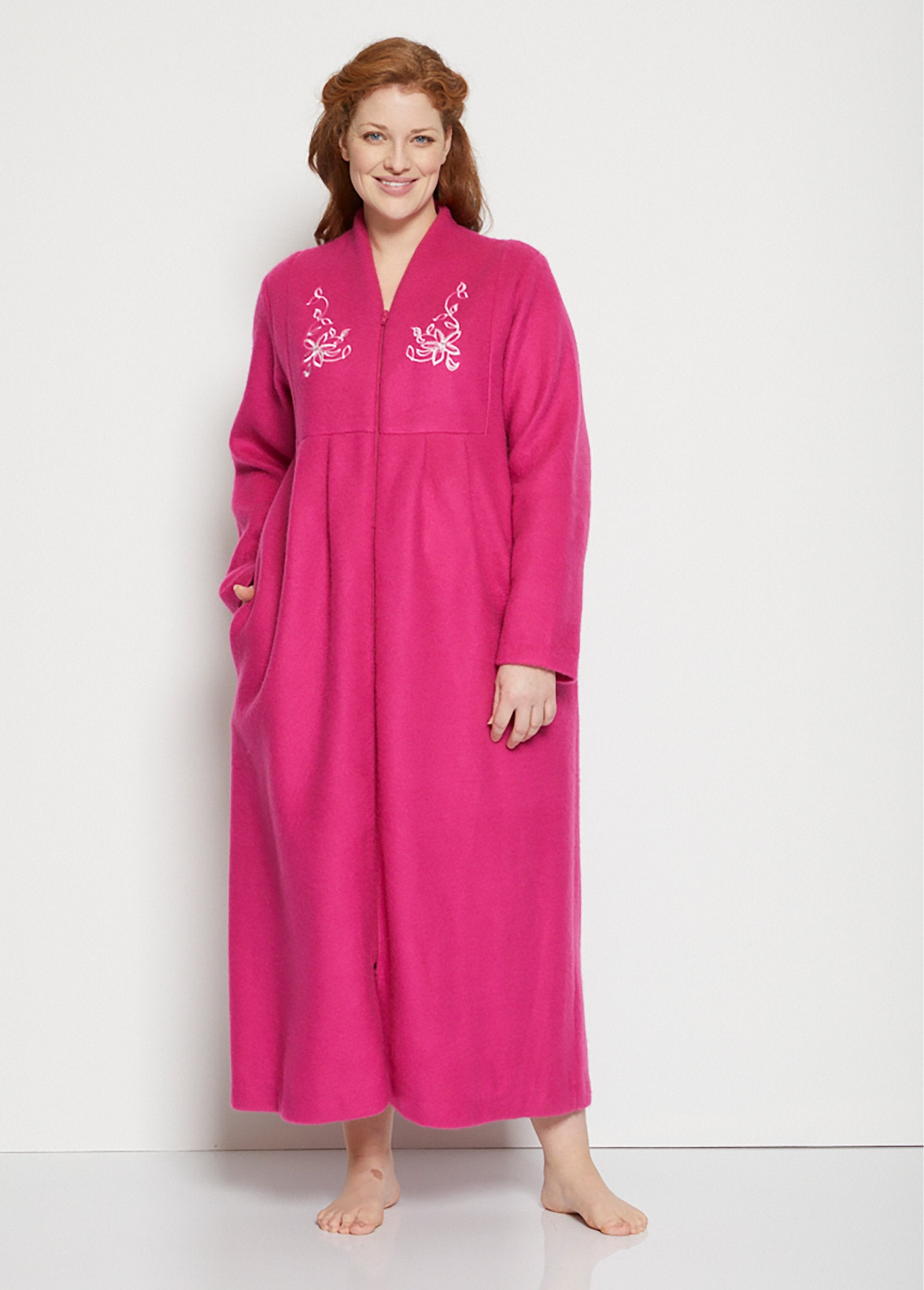 Zipped_and_embroidered_dressing_gown_Fuschia_FA1_curvy