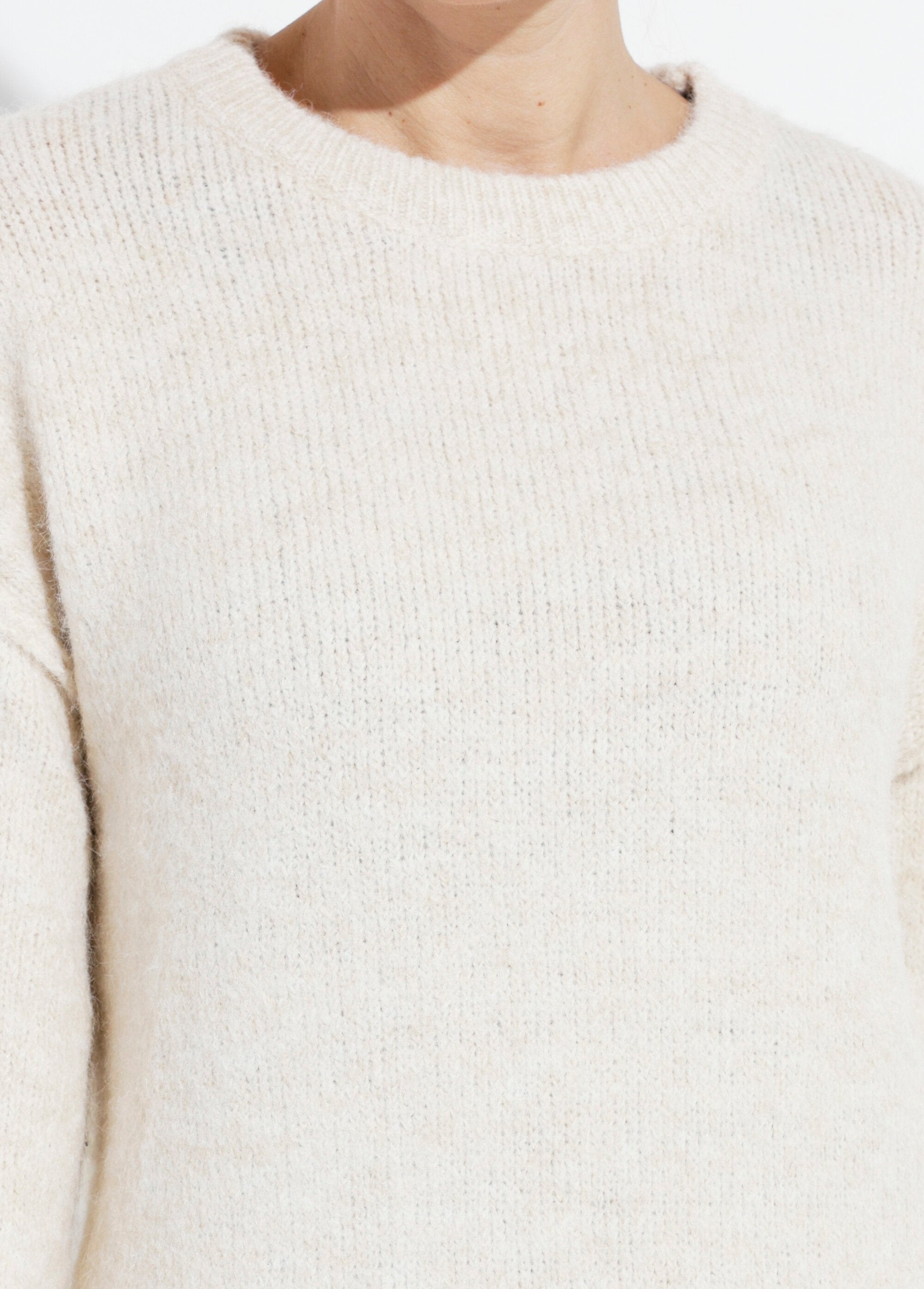 Short_knitted_sweater_dress_with_round_neck_Beige_DE1_slim