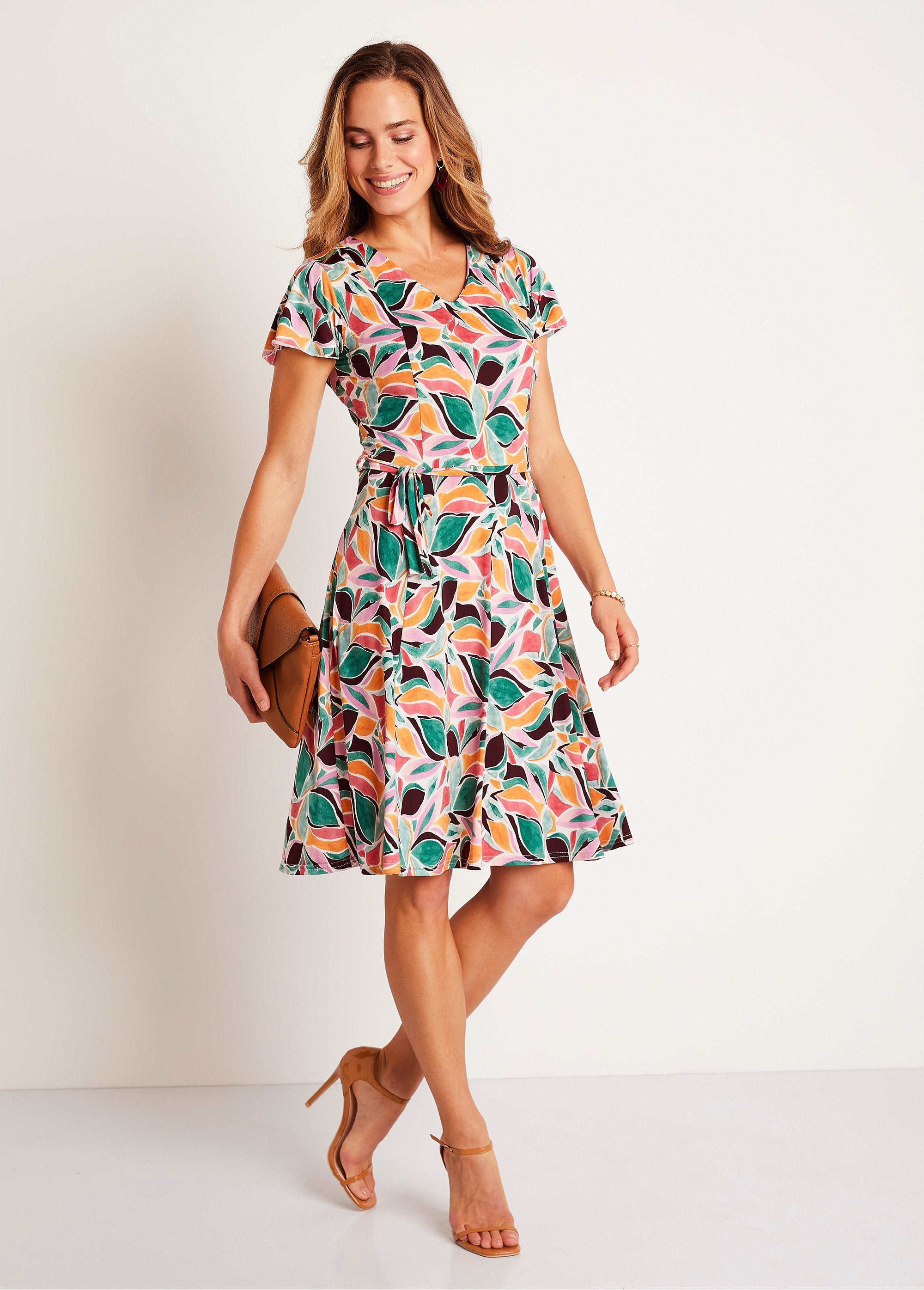 Short_printed_straight_dress_Green_and_pink_FA1_slim