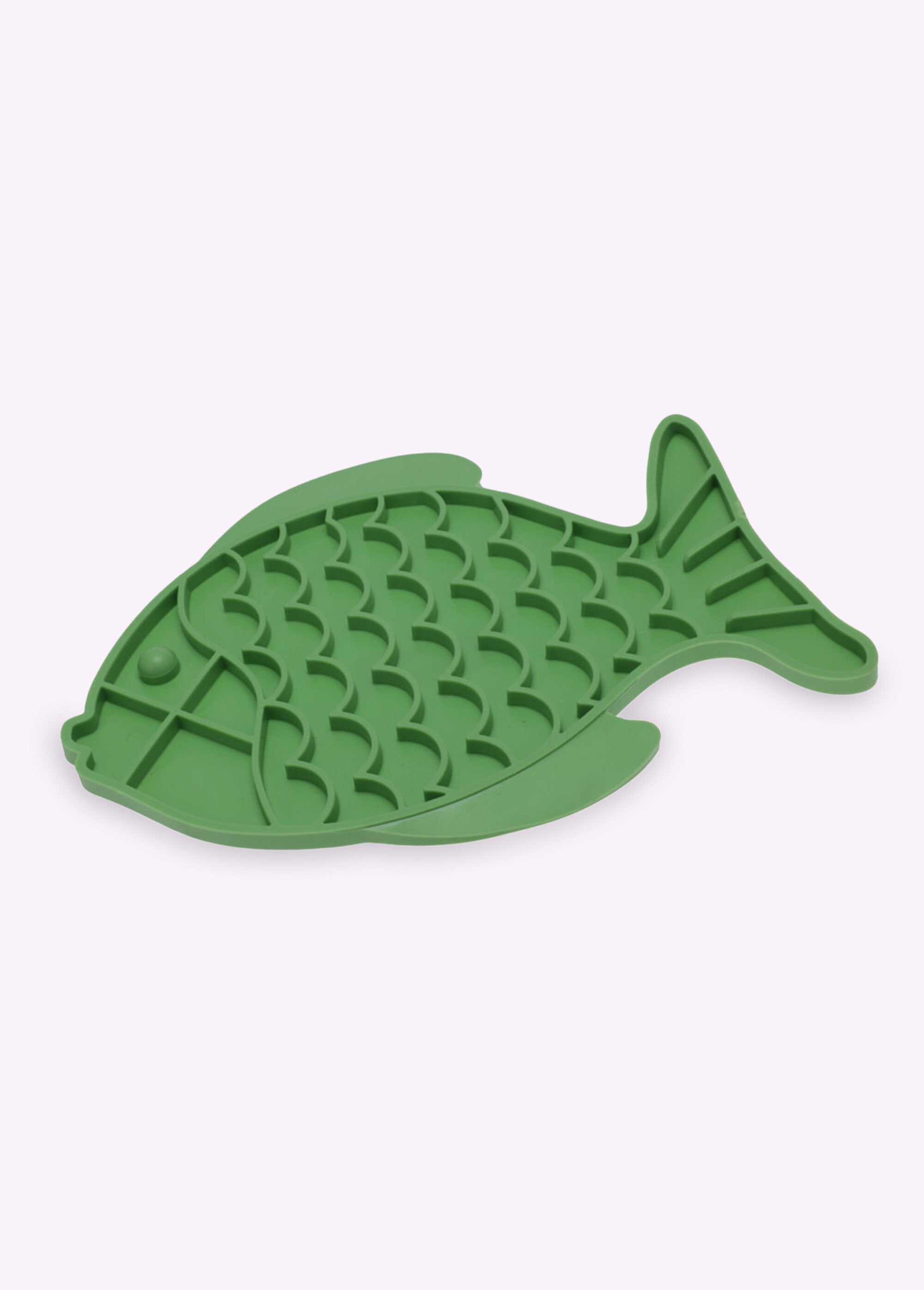 Pet_lick_mats_Green_FA1_slim