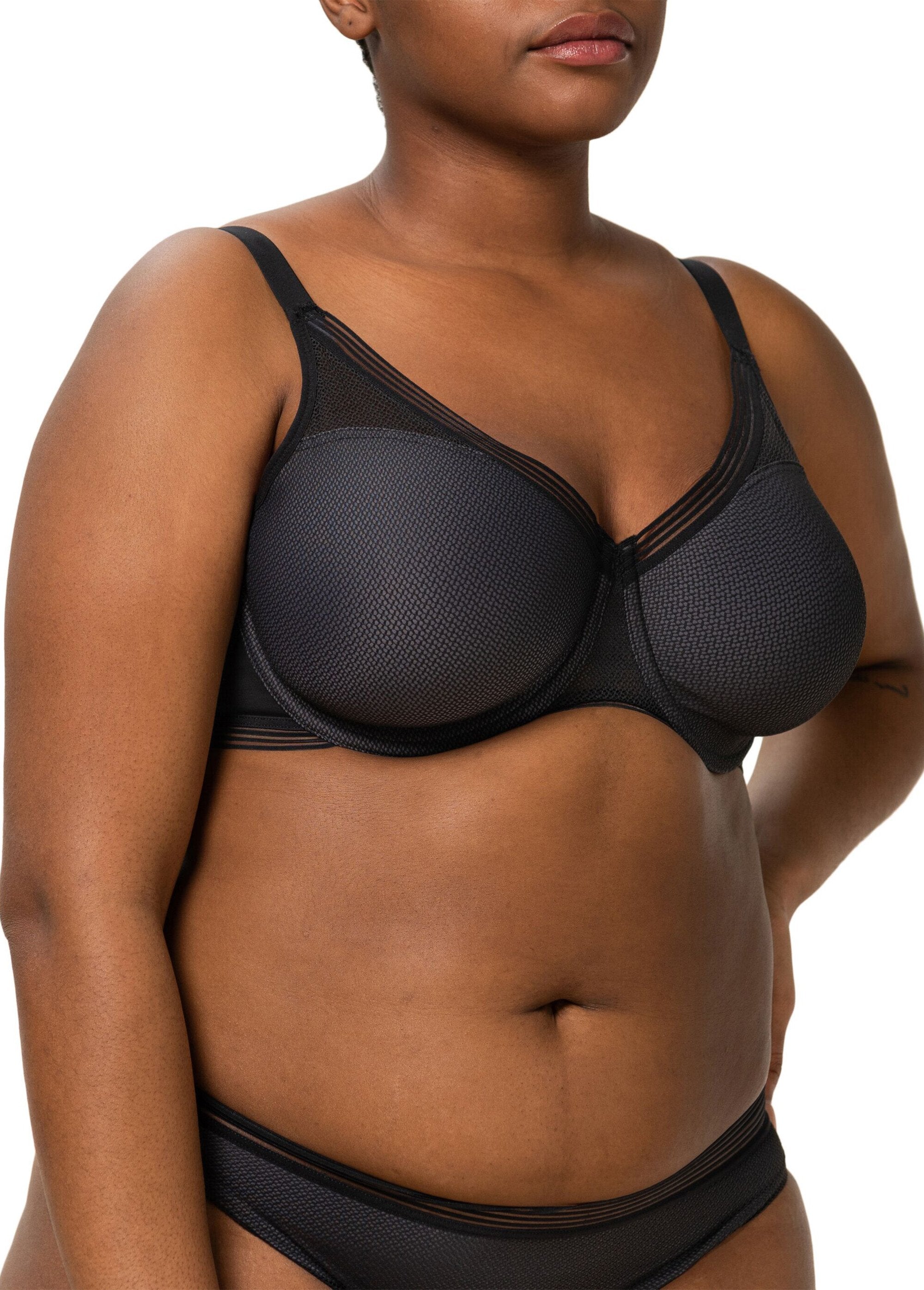 Triumph®_-_Underwired_minimizer_bra_Black_FA1_slim