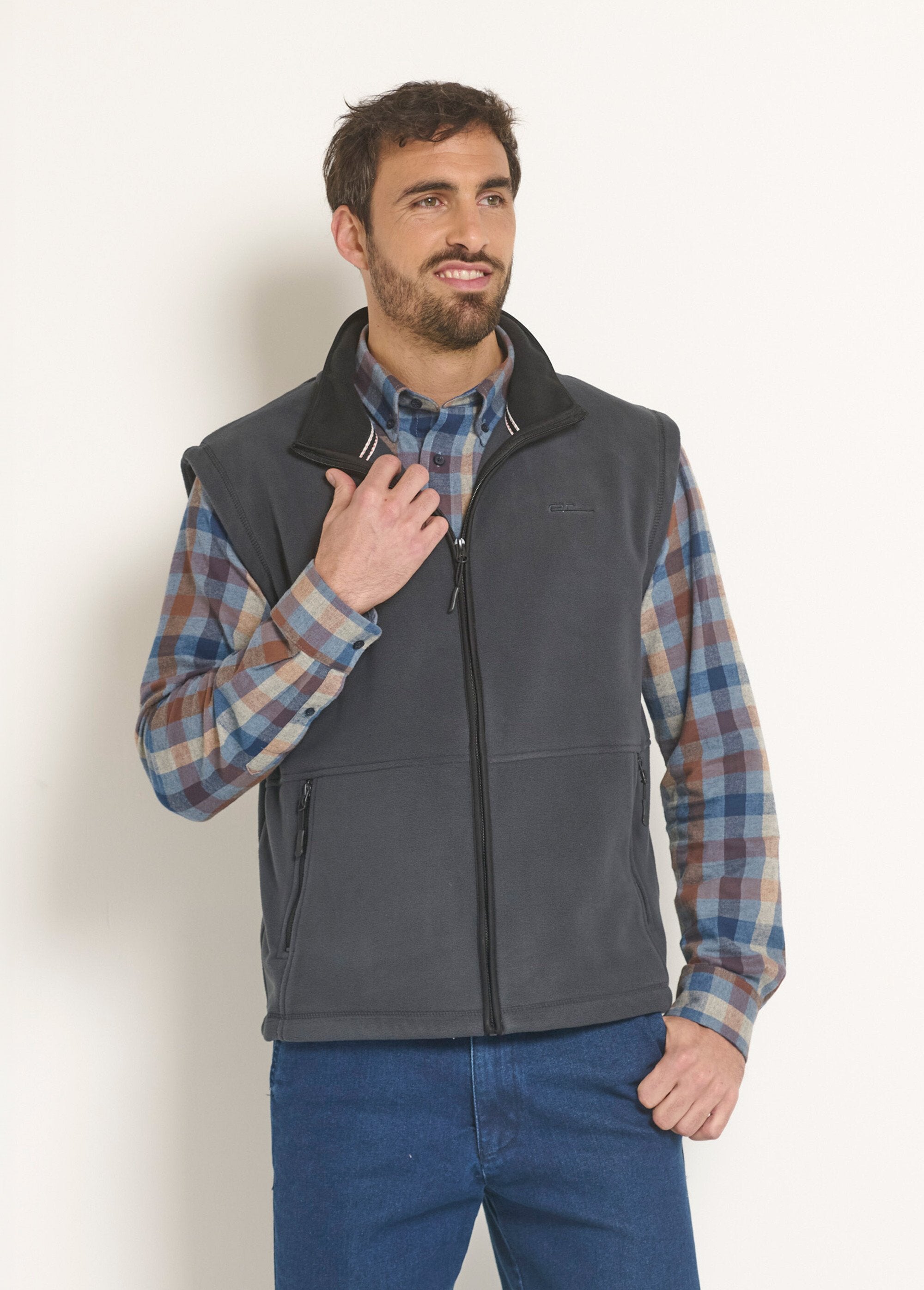 Sleeveless_fleece_jacket_with_high_collar_Blue_FA1_slim